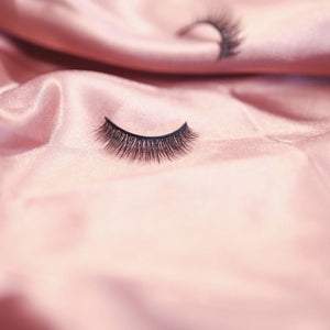 Audrey Lashes - A perfect hint of Glamour - Lovely Lashes Pro Belgium